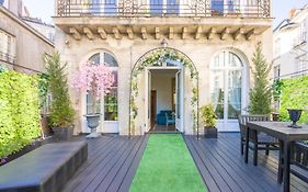 Terrasse Royale Au Coeur De Nantes